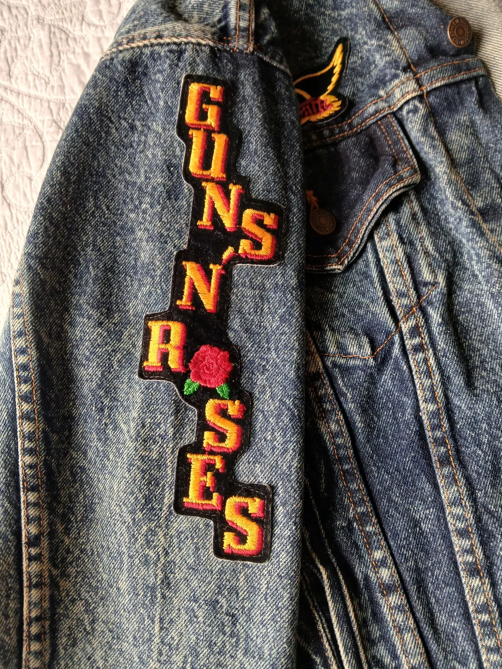 ☆Customized Vintage Levi's Distressed Blue Denim Aerosmith Jacket With Patches♤ - Picture 4 of 8